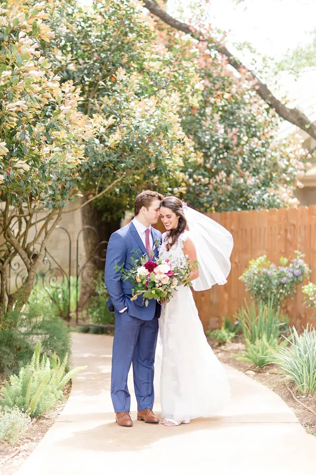 Managing Wedding RSVP's Stress Free